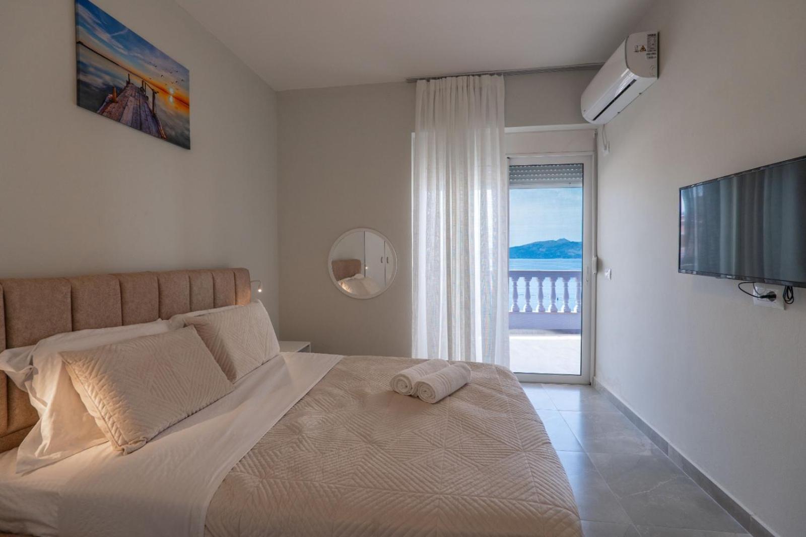 Esel Apartments Σαράντα Εξωτερικό φωτογραφία